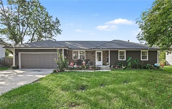 509 Broadway ST, Grain Valley, MO 64029