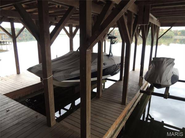 1319 Lake Shore Dr., Greenville, IL 62246