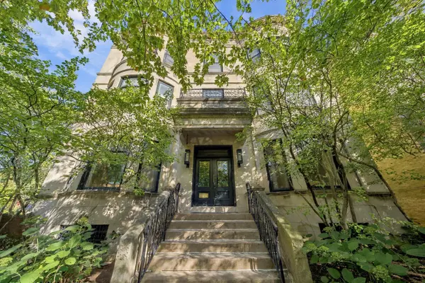 5703 S Kenwood AVE #1, Chicago, IL 60637