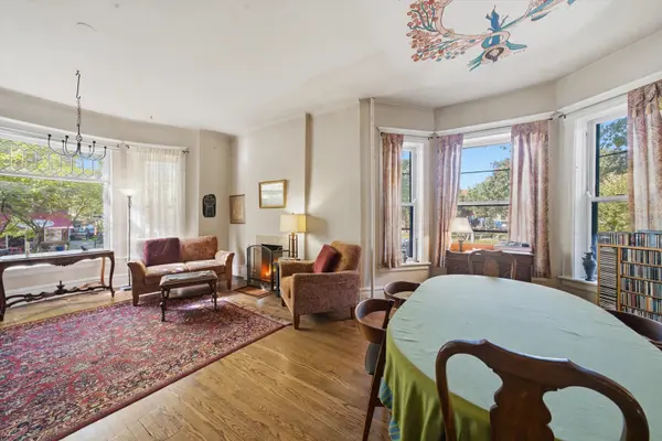 5701-5703 S Kenwood AVE #1, Chicago, IL 60637