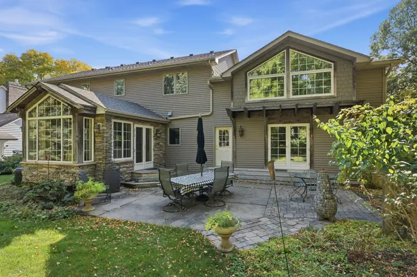 11828 Boulder Bay RD, Eden Prairie, MN 55344