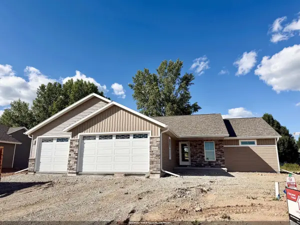 W6842 MCALLISTER CIR, Greenville, WI 54942