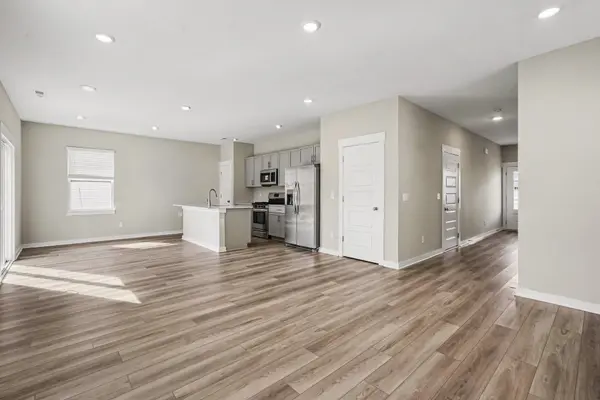 1023 Baltusrol Ln, Lebanon, TN 37087
