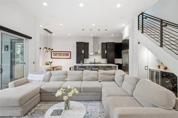 706 Crestone Stream DR, Austin, TX 78738