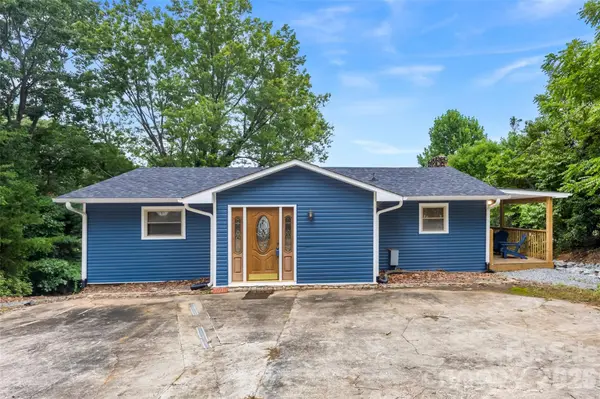 7016 Hyde ST, Sherrills Ford, NC 28673