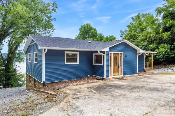 7016 Hyde ST, Sherrills Ford, NC 28673