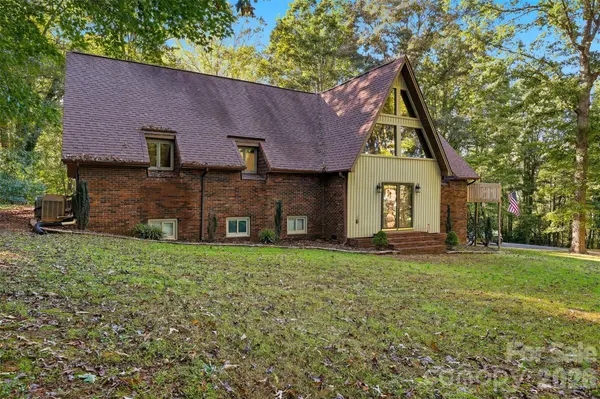 38 Lee Matheson RD, Taylorsville, NC 28681