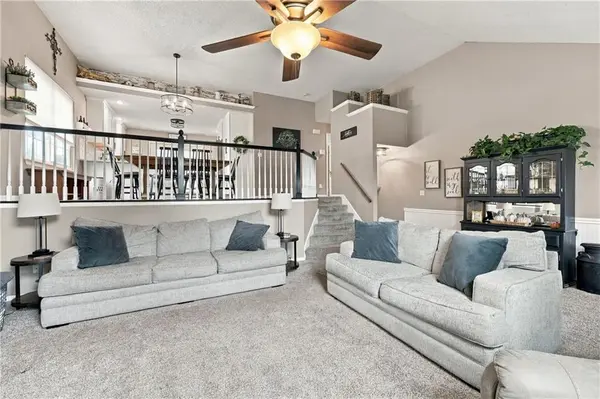 2506 NE Springbrook ST, Blue Springs, MO 64014