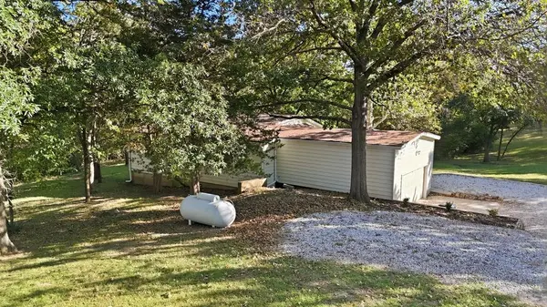 13601 Rickey RD, Kansas City, MO 64133
