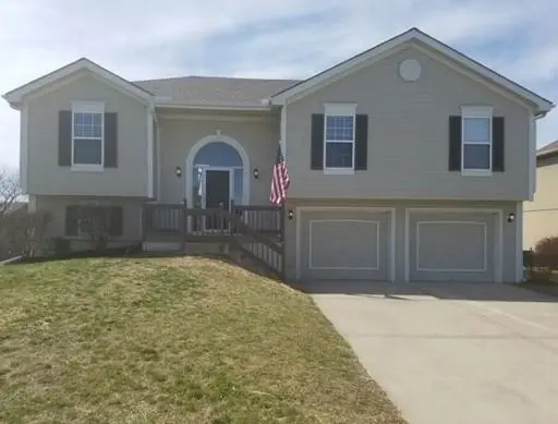 10924 N Marsh AVE, Kansas City, MO 64157