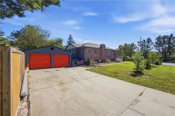 9417 Palmer AVE, Kansas City, MO 64131