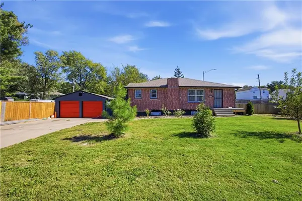 9417 Palmer AVE, Kansas City, MO 64131