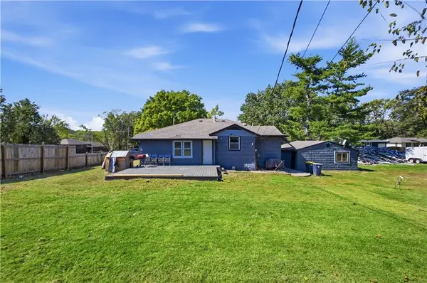 9417 Palmer AVE, Kansas City, MO 64131