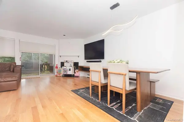 16 Top Of The RDG #A13, Mamaroneck, NY 10543