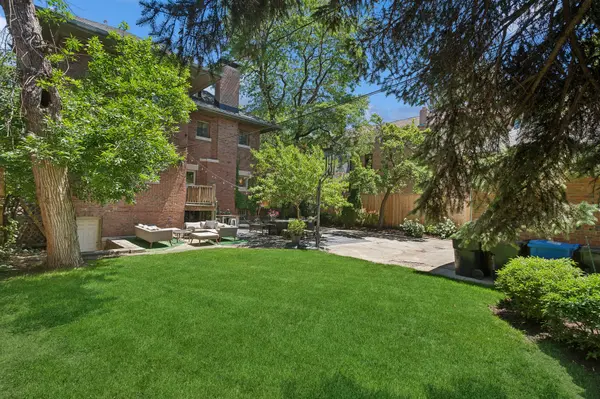4234 N Hazel ST, Chicago, IL 60613