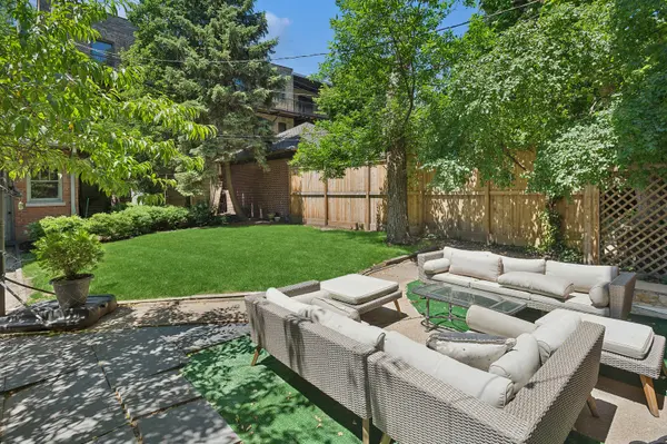 4234 N Hazel ST, Chicago, IL 60613
