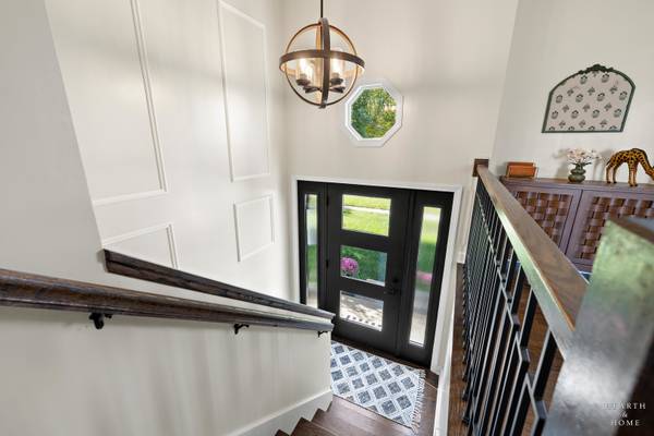 612 Wimbleton TRL, Mchenry, IL 60050
