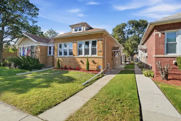 8718 S Euclid AVE, Chicago, IL 60617