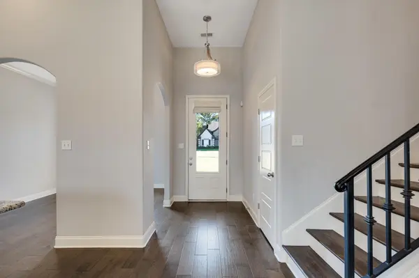 8472 BUTTERFLY VIEW LN, Bartlett, TN 38133