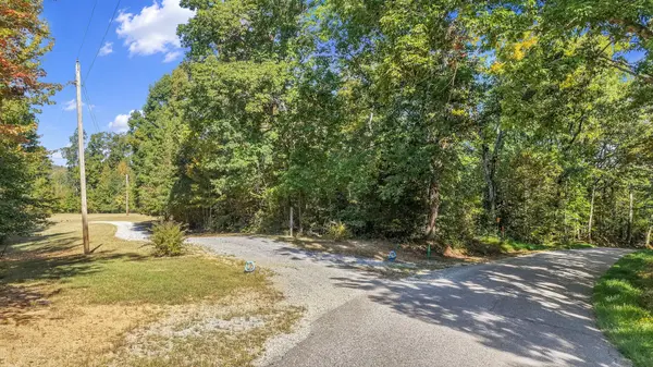 1869 Westport Rd, Westport, TN 38387