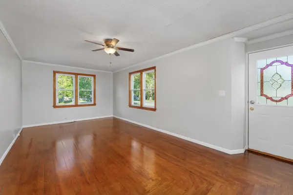 319 W 5th, Belle Plaine, KS 67013