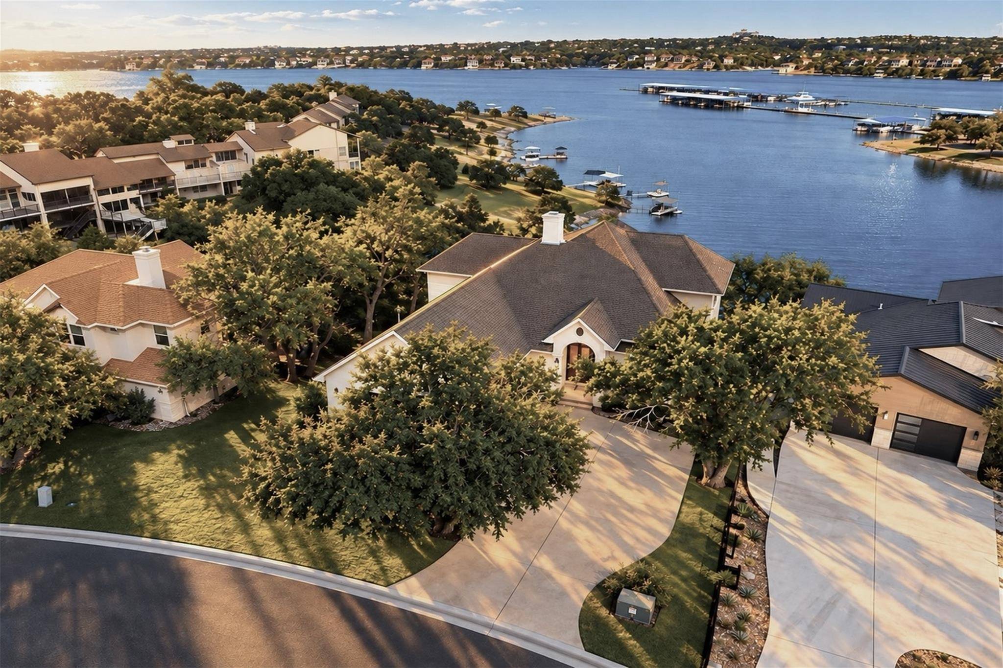 343 Venture BLVD S, Point Venture, TX 78645