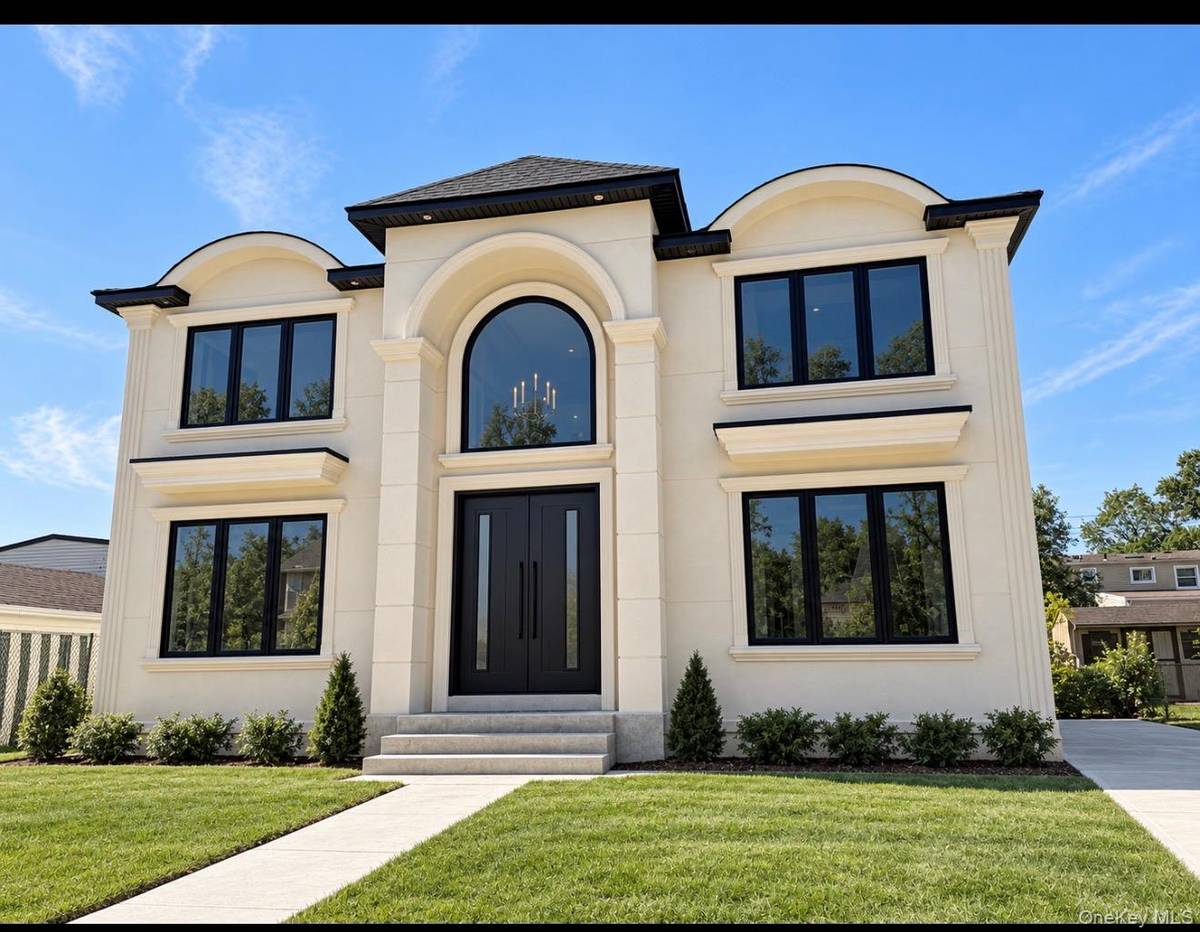 1927 Franklin RD, Valley Stream, NY 11580