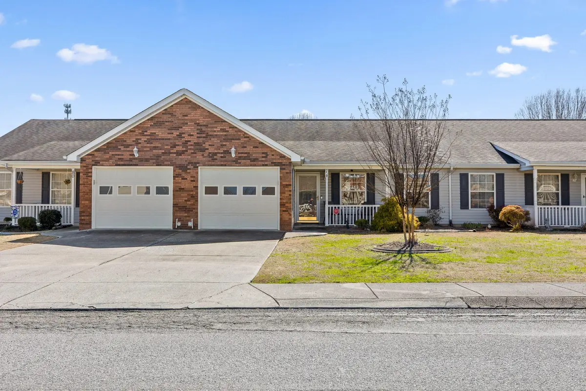 74 Flagstone Drive, Rossville, GA 30741