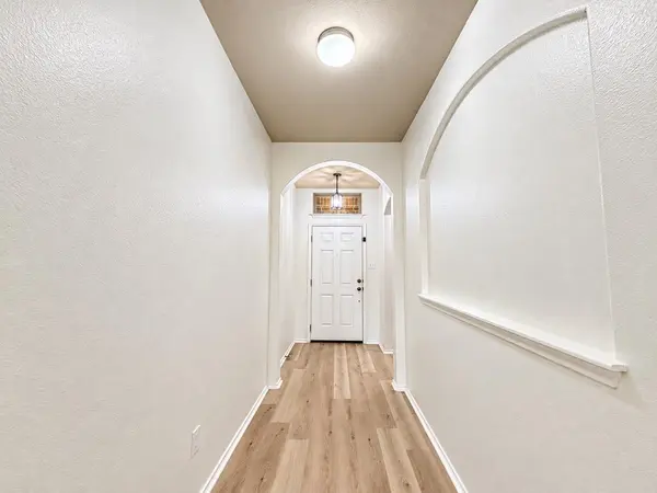 101 Marklawn LN, Hutto, TX 78634
