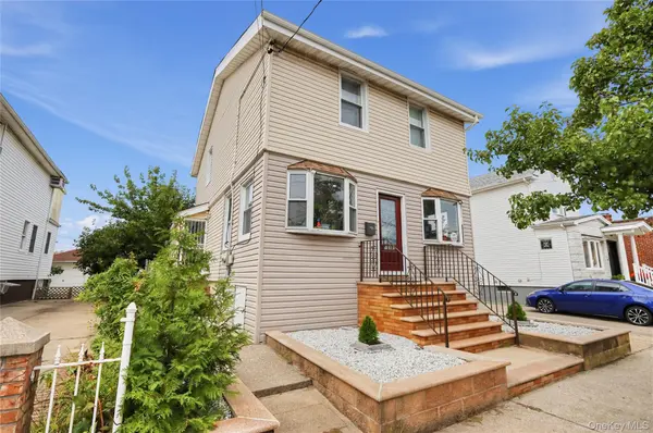 159-30 102nd ST, Howard Beach, NY 11414