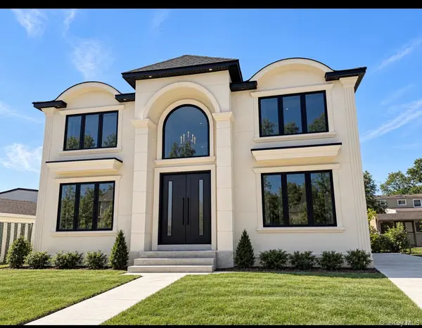 1927 Franklin RD, Valley Stream, NY 11580