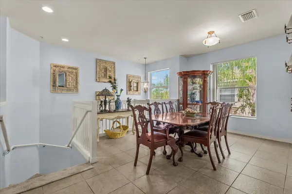 5725 FOSSANO DR #706, Sarasota, FL 34238