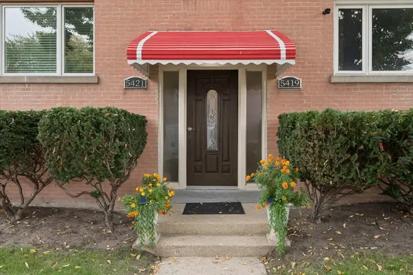 5421 N Washtenaw AVE #2N, Chicago, IL 60625