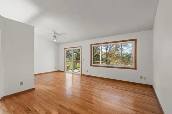 8961 Sycamore LN N, Maple Grove, MN 55369