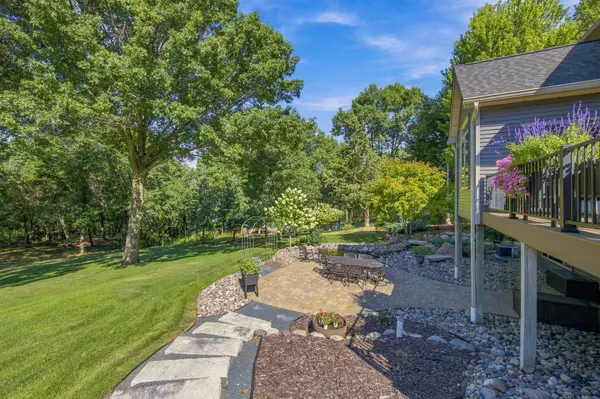 713 Crosby DR, Hudson, WI 54016