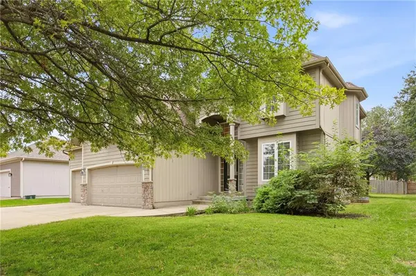 361 W Westhoff PL, Gardner, KS 66030