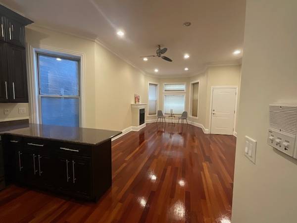 4839 S Vincennes AVE #1, Chicago, IL 60615