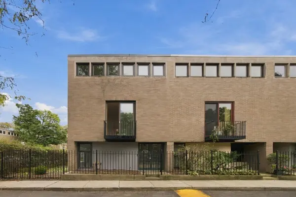 1473 E Park PL, Chicago, IL 60637