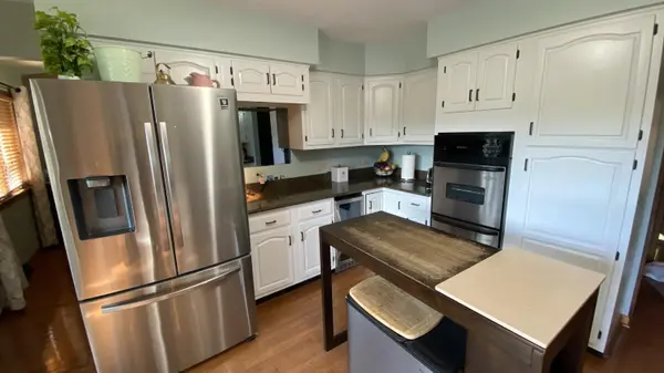 2056 Hidden Valley Drive, Crown Point, IN 46307