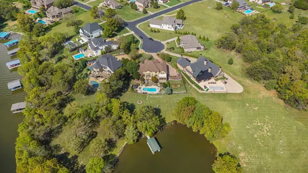 824 Stonebrook Dr, Lebanon, TN 37087