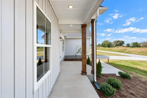 2864 Smoot Rd, Morrison, TN 37357