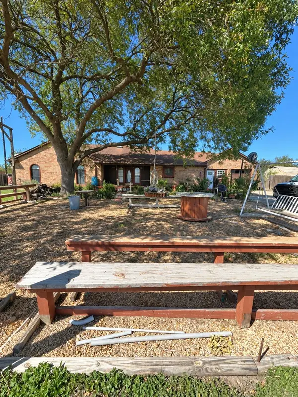 20277 Camino Real, Dale, TX 78616