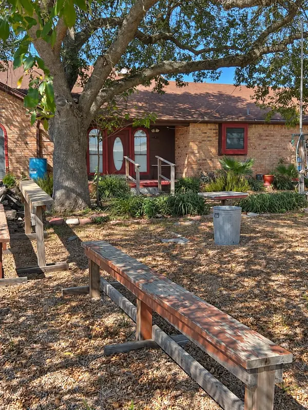 20277 Camino Real, Dale, TX 78616
