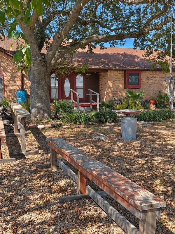 20277 Camino Real, Dale, TX 78616