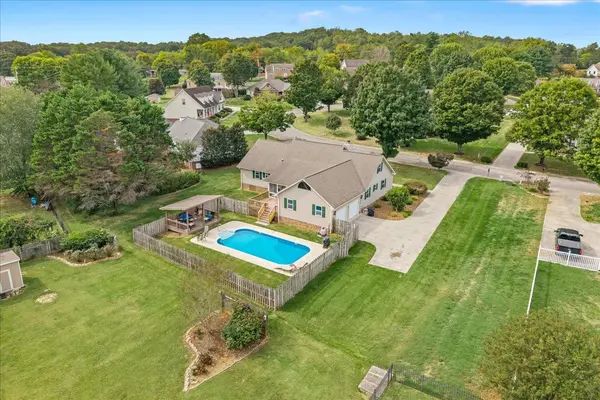 430 Lynnwood Dr, Athens, TN 37303