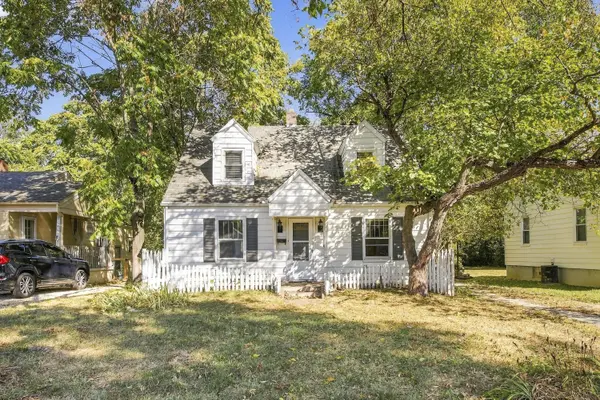 1241 E University ST, Springfield, MO 65804