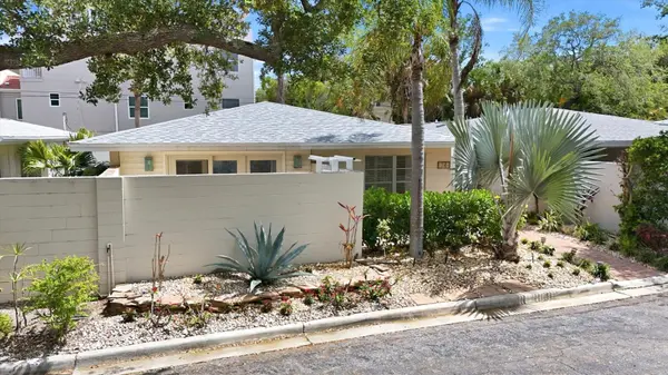 6005 MIDNIGHT PASS RD #S6, Sarasota, FL 34242