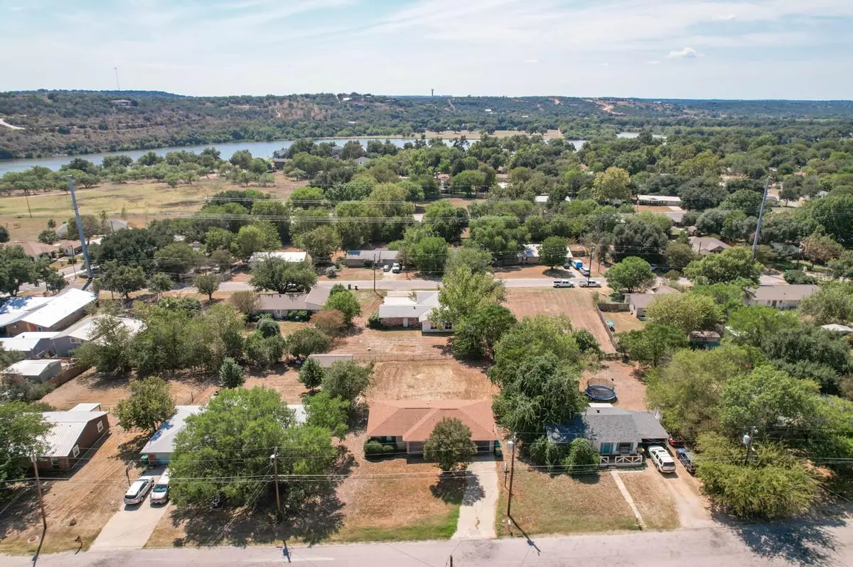 1108 Cedar DR, Marble Falls, TX 78654