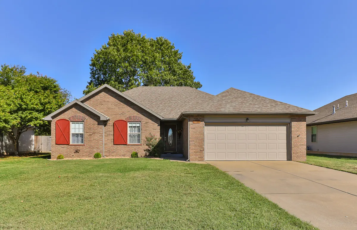 3541 W Moark ST, Battlefield, MO 65619