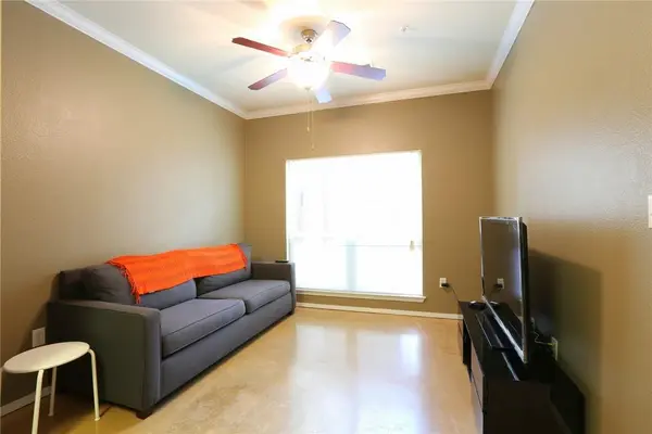 910 W 25th ST #502, Austin, TX 78705